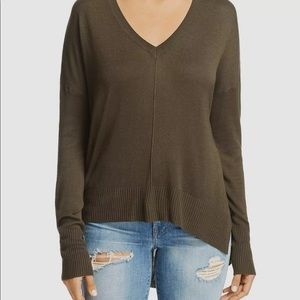 army green v neck sweater aqua brand Bloomingdale’s nwt medium